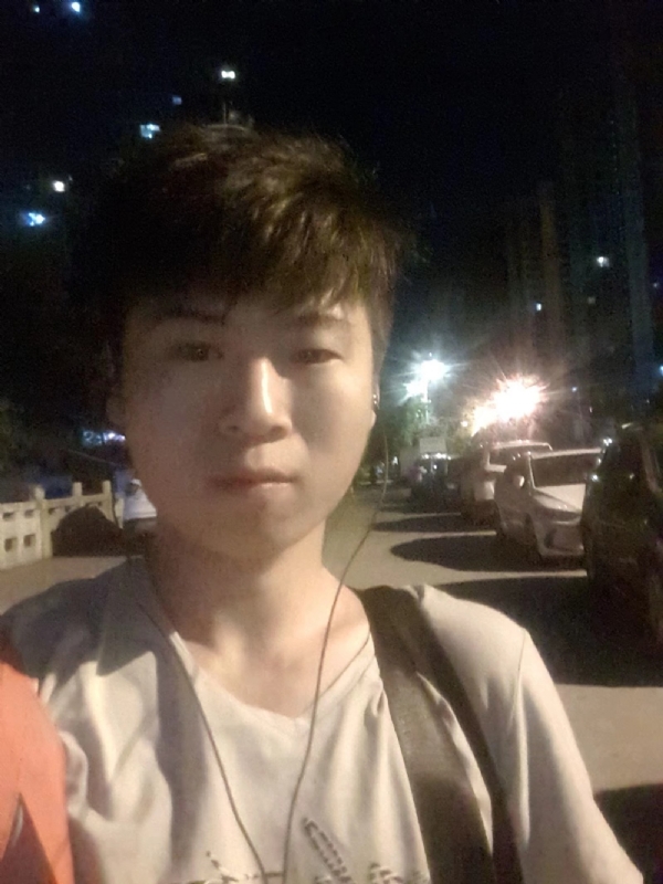 流星的瞬间的第一张照片--东山婚介网
