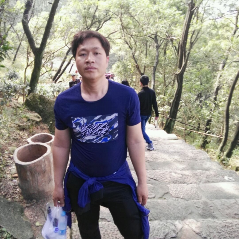 宁静的夏天的第一张照片--东山婚介网