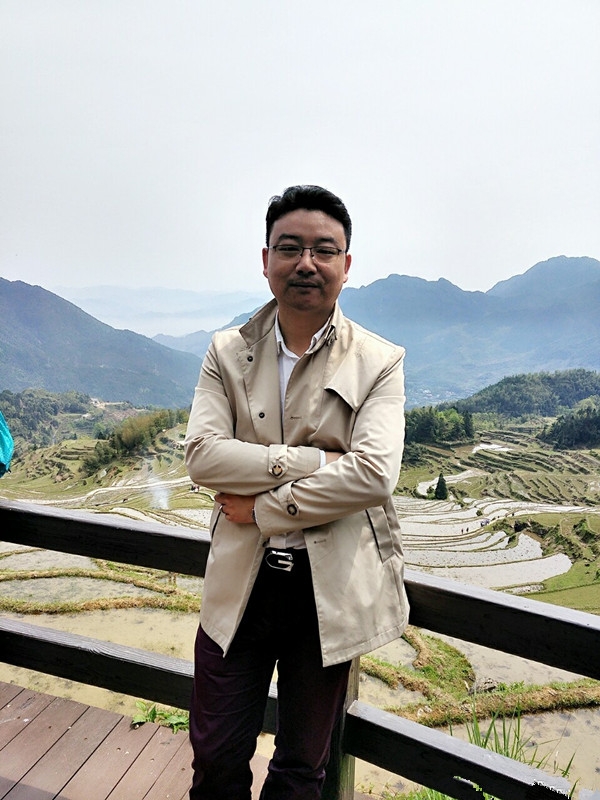 过往的第二张照片--东山婚介网