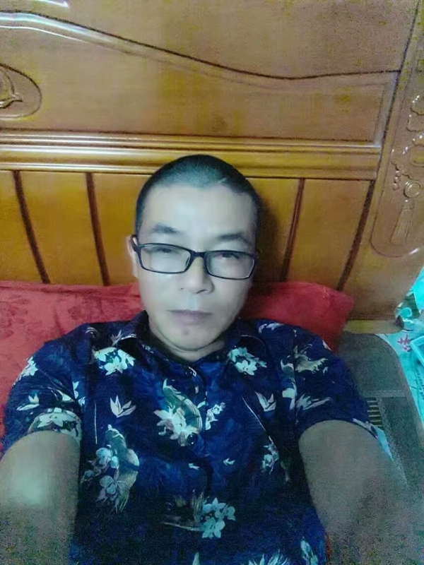 坚信就是你的第一张照片--东山婚介网