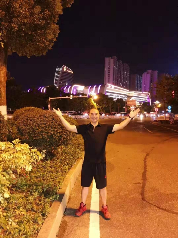 李国伟的第二张照片--东山婚介网