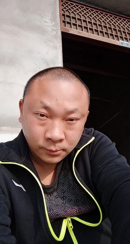 马克的第一张照片--东山婚介网