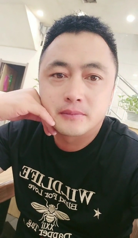 廖艾德的第一张照片--东山婚介网