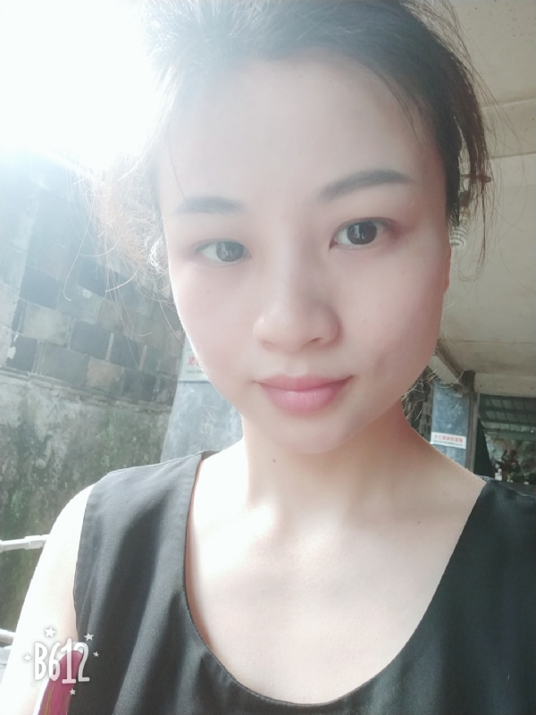 慢慢的第三张照片--东山婚介网
