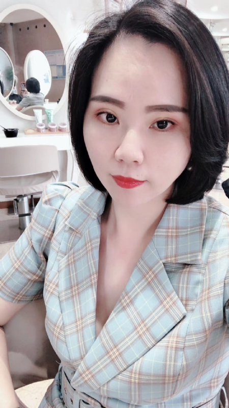 固执的第一张照片--东山婚介网