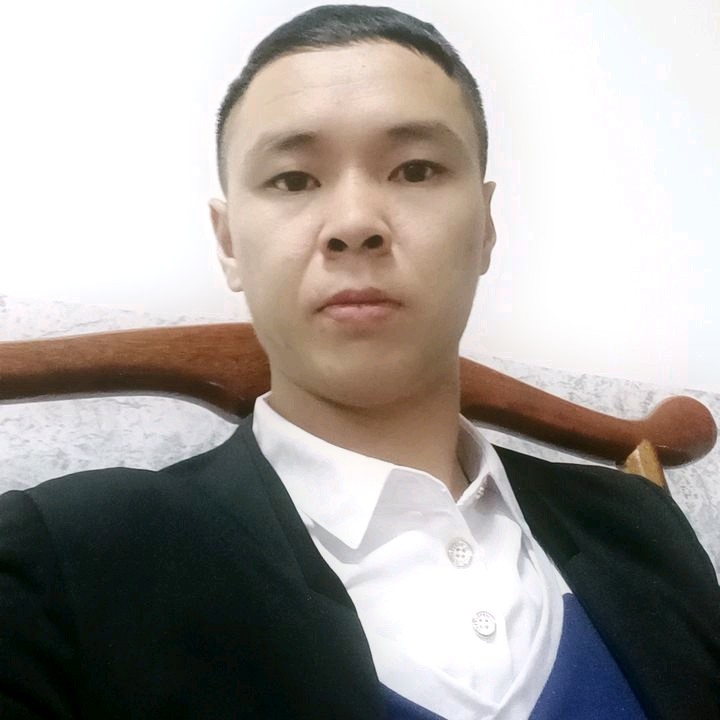 冷漠的第一张照片--东山婚介网