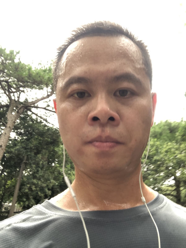 猩猩巨呃的第二张照片--东山婚介网