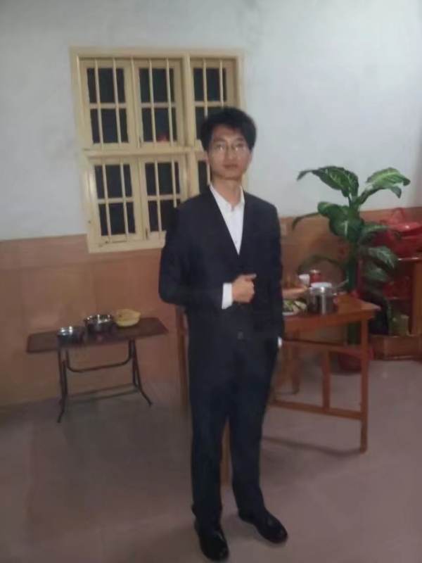潇湘剑雨的第一张照片--东山婚介网