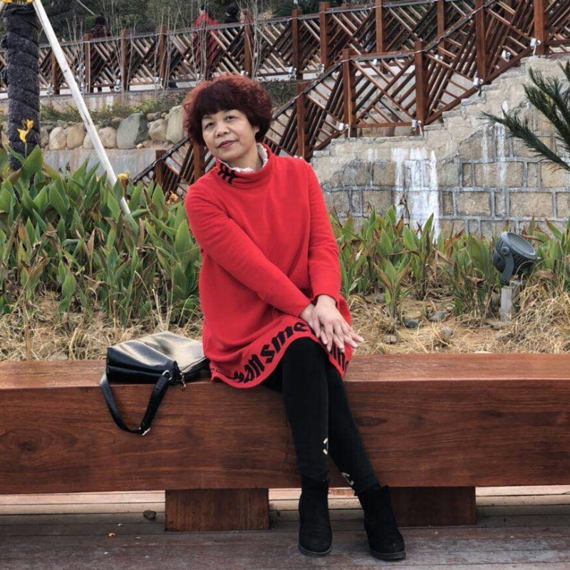 诗琴画意的第一张照片--东山婚介网
