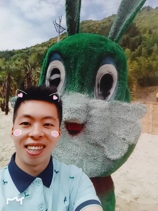 爱就要向前冲的第一张照片--东山婚介网