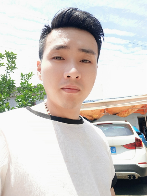 人间烟火的第一张照片--东山婚介网