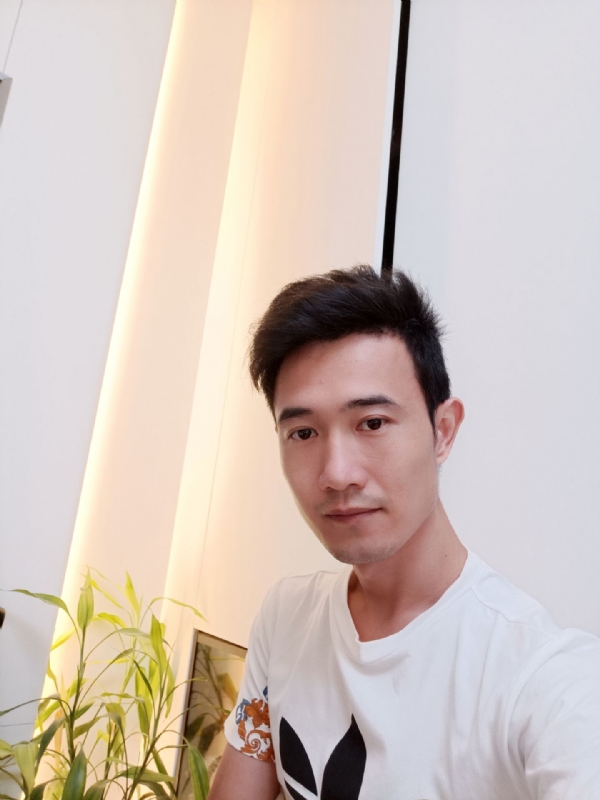 简的第一张照片--东山婚介网