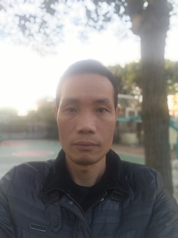 王耀明的第一张照片--东山婚介网