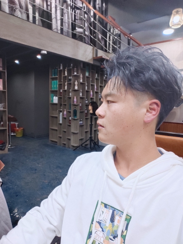 《零》的第一张照片--东山婚介网