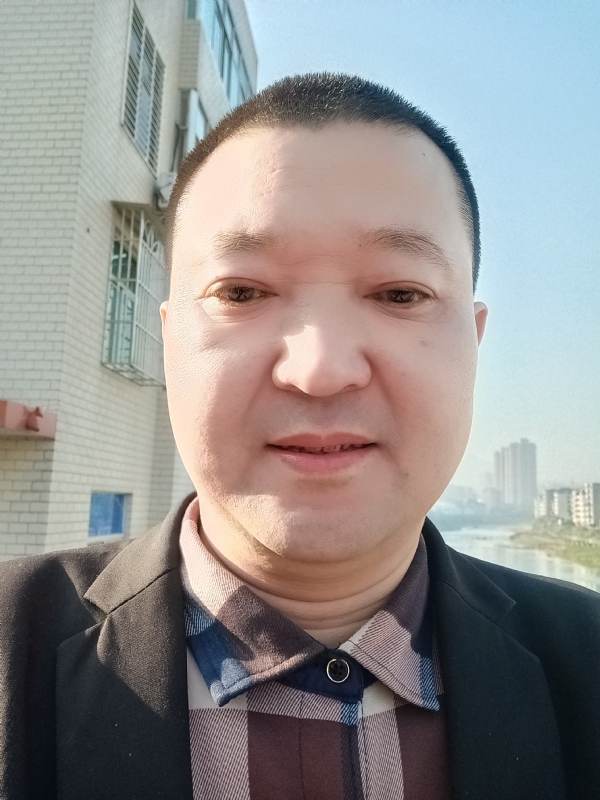 曾经受伤的心灵的第二张照片--东山婚介网