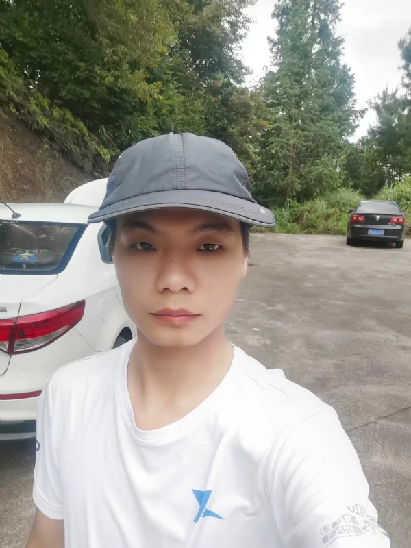 执手幸福的第一张照片--东山婚介网