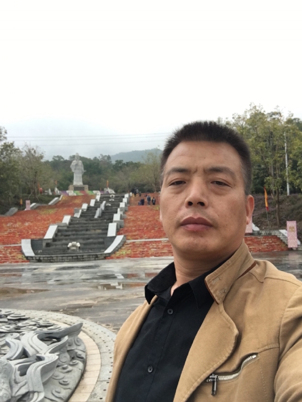 开心的松鼠的第二张照片--东山婚介网