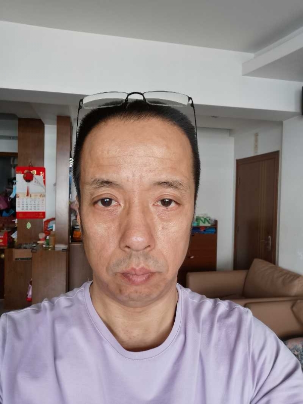 萨博的第一张照片--东山婚介网