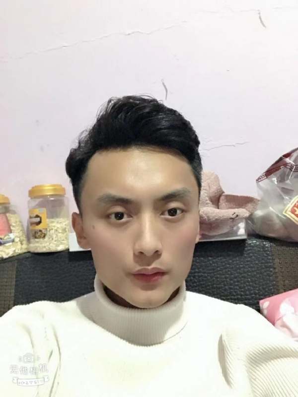 独孤一人的第一张照片--东山婚介网