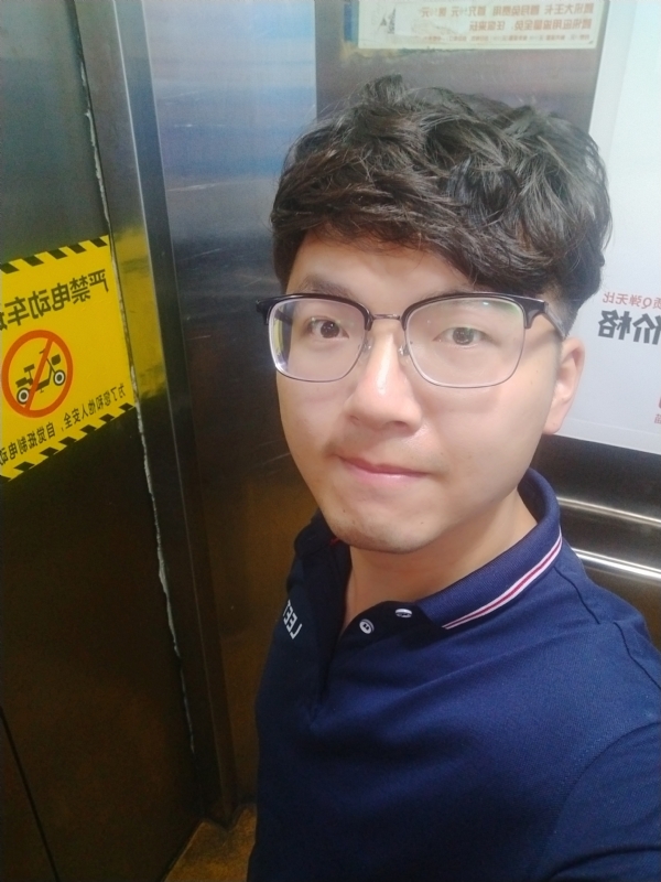 H先生的第二张照片--东山婚介网