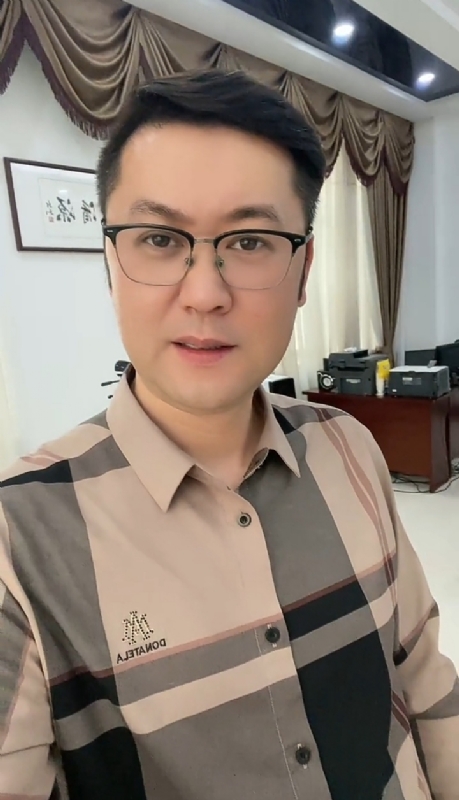 勤勉的第一张照片--东山婚介网