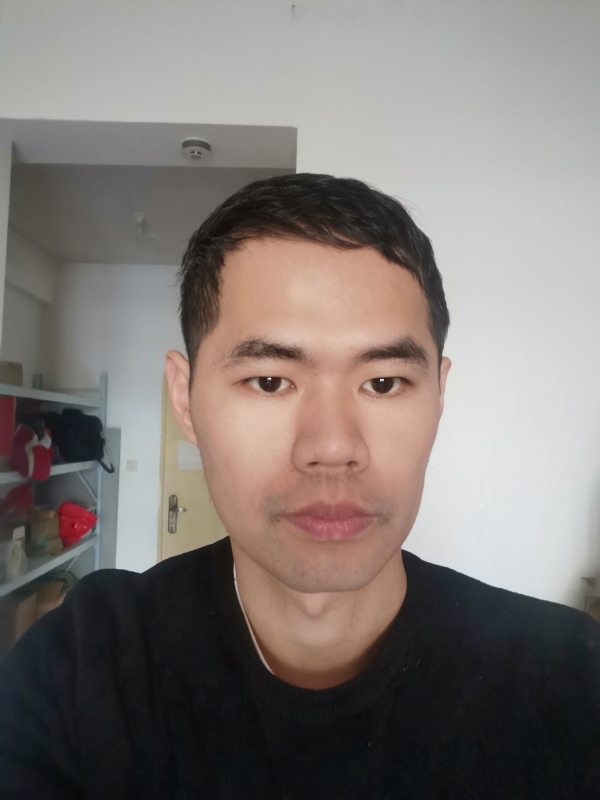 梦想在飞翔的第三张照片--东山婚介网