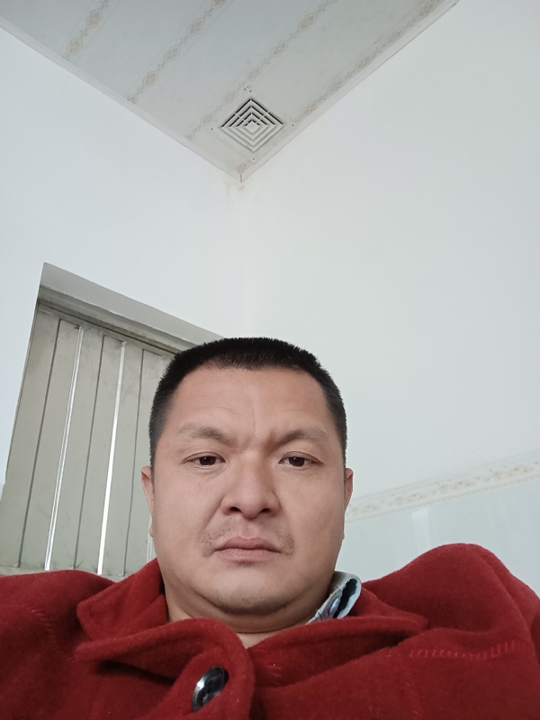 兰成龙的第一张照片--东山婚介网