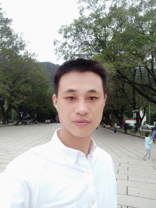 xu的第一张照片--东山婚介网